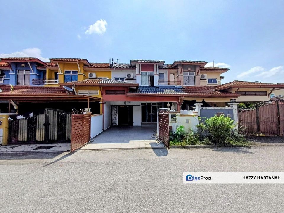 𝗗𝗜𝗦𝗞𝗔𝗨𝗡 𝗥𝗠𝟳𝟬𝗞!. A𝗹𝗮𝗺 𝗜𝗻𝗱𝗮𝗵, 𝗦𝗲𝗸𝘀𝘆𝗲𝗻 𝟯𝟯, 𝗦𝗛𝗔𝗛 𝗔𝗟𝗔𝗠, 𝗧𝗘𝗥𝗘𝗦 𝟮 𝗧𝗜𝗡𝗚𝗞𝗔𝗧 𝗥𝗘𝗡𝗢𝗩𝗔𝗧𝗘𝗗 – for sale., Selangor, Shah Alam