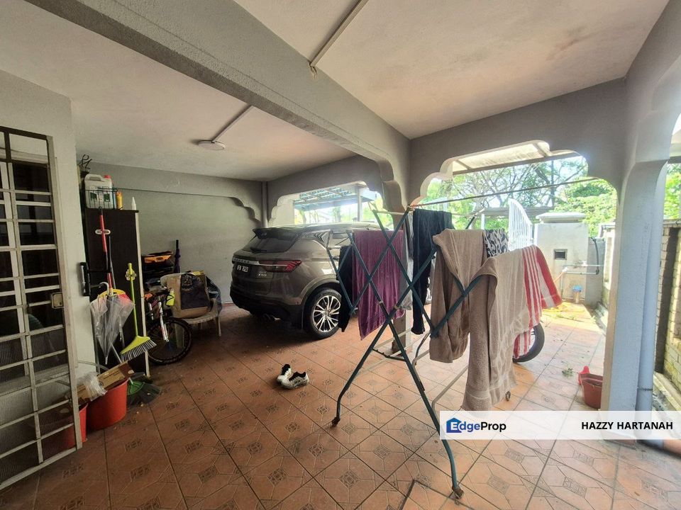 Facing Open - 2 Storey Semi D Cluster House Seksyen 17 Shah Alam for sale., Selangor, Shah Alam