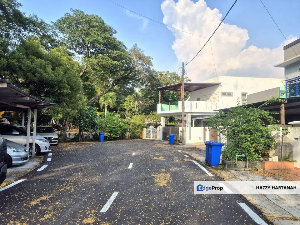 Facing Open - 2 Storey Semi D Cluster House Seksyen 17 Shah Alam for sale., Selangor, Shah Alam