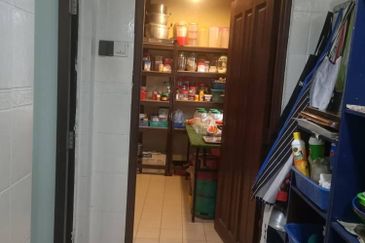 Facing open, End lot 2 storey, Jalan Arca Bukit Jelutong Timur