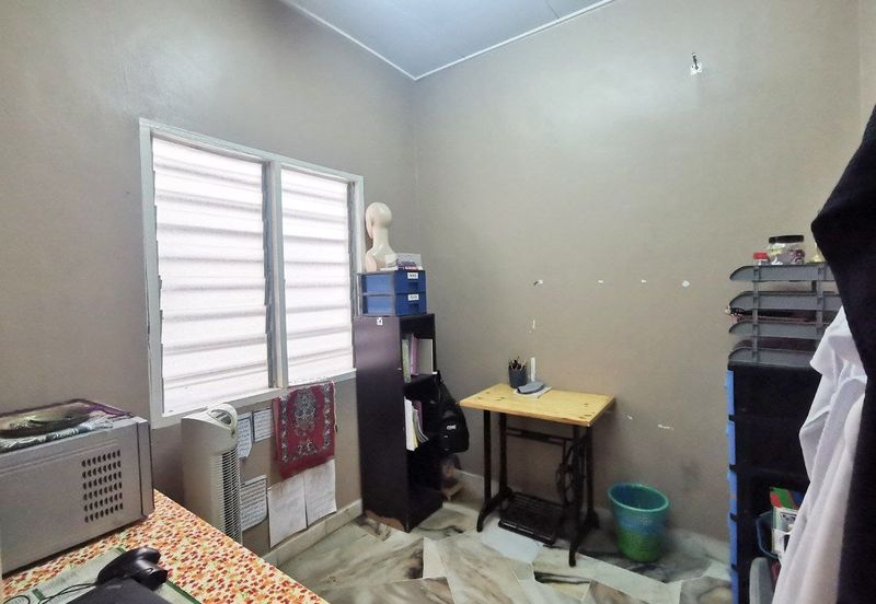 Single storey Terrace, Taman Alam Perdana, Puncak Alam
