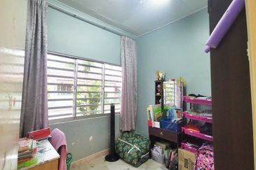 Single storey Terrace, Taman Alam Perdana, Puncak Alam