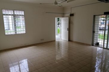 Semi D cluster tanah luas, below market, Sinar Alam, Fasa 2, Puncak alam