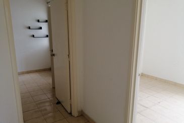 Semi D cluster tanah luas, below market, Sinar Alam, Fasa 2, Puncak alam