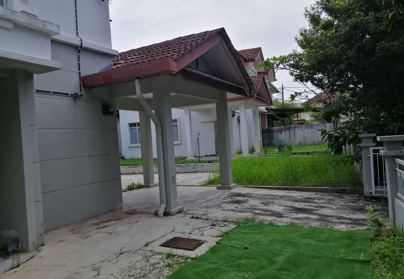 Semi D cluster tanah luas, below market, Sinar Alam, Fasa 2, Puncak alam
