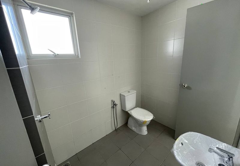 Halya 2 @ Daunan Worldwide