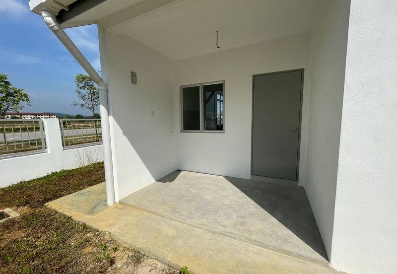 Halya 2 @ Daunan Worldwide