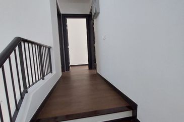 Hevea Elmina Gardens