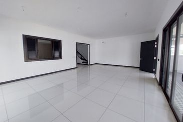 Hevea Elmina Gardens