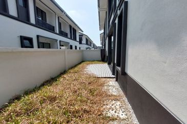 Hevea Elmina Gardens