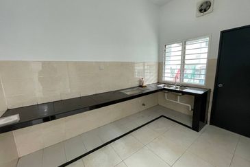 Lorong Cakera Purnama 12/29