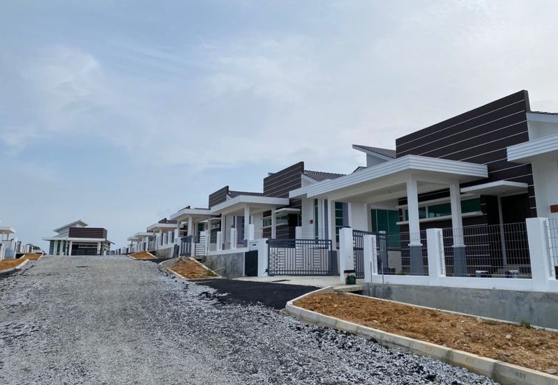 VILLA IDAMAN TANAH HITAM, CHEMOR