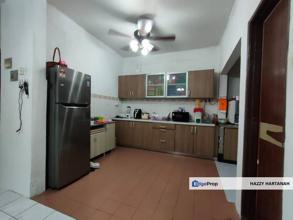 Teres 2 tingkat, Saujana Utama 1, Sungai Buloh, Renovated, Selangor, Sungai Buloh