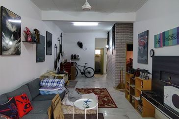 1 STOREY TERRACE TAMAN ALAM PERDANA, PUNCAK ALAM