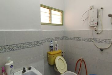 1 STOREY TERRACE TAMAN ALAM PERDANA, PUNCAK ALAM