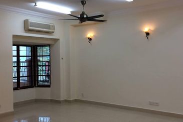 Teres 2 tingkat FREEHOLD, Jalan Adang Bukit Jelutong
