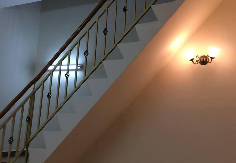 Teres 2 tingkat FREEHOLD, Jalan Adang Bukit Jelutong