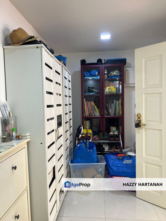 Teres 2 tingkat, Jalan Serambi, Bukit Jelutong, Shah Alam. FREEHOLD, Selangor, Bukit Jelutong