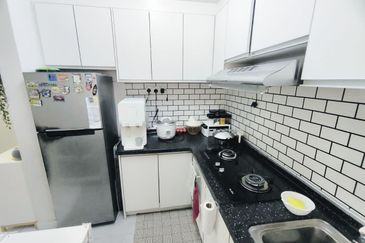 Alam Budiman Condominium (Pangsapuri Alam Budiman)