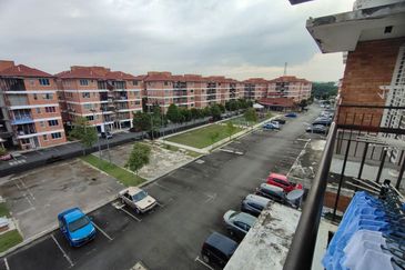 Alam Budiman Condominium (Pangsapuri Alam Budiman)