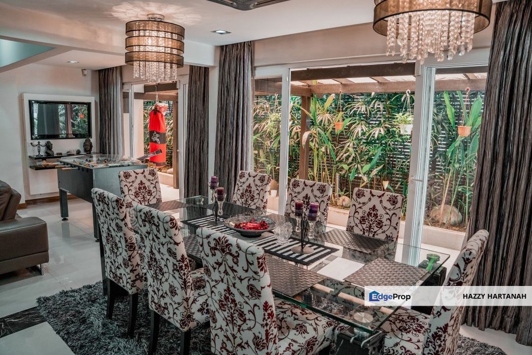 GLENMARIE COURTS, FREEHOLD, BEAUTIFUL 2.5 STOREY BUNGALOW, SHAH ALAM, Selangor, Glenmarie