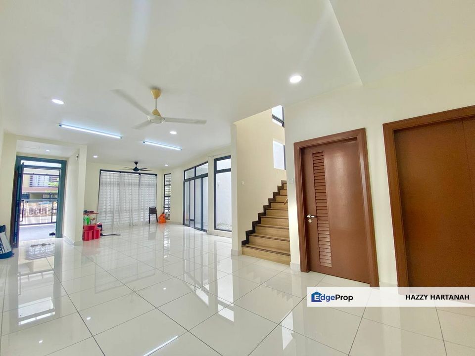 2 Storey Superlink Laman Glenmarie Phase 2B, FREEHOLD, Glenmarie, Shah Alam, Selangor, Glenmarie