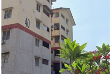 Flat PKNS, Seksyen 7