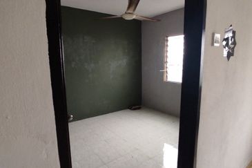 Flat PKNS, Seksyen 7