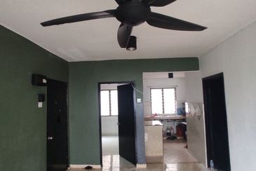 Flat PKNS, Seksyen 7