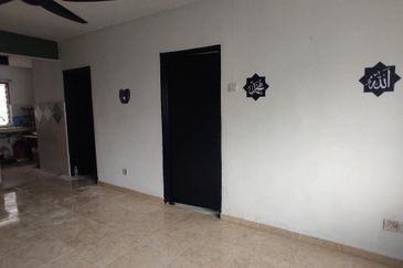 Flat PKNS, Seksyen 7