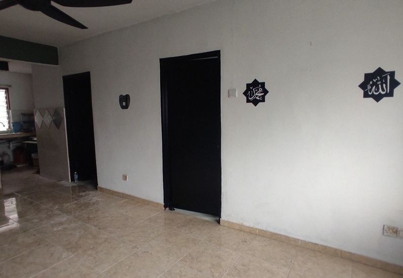 Flat PKNS, Seksyen 7