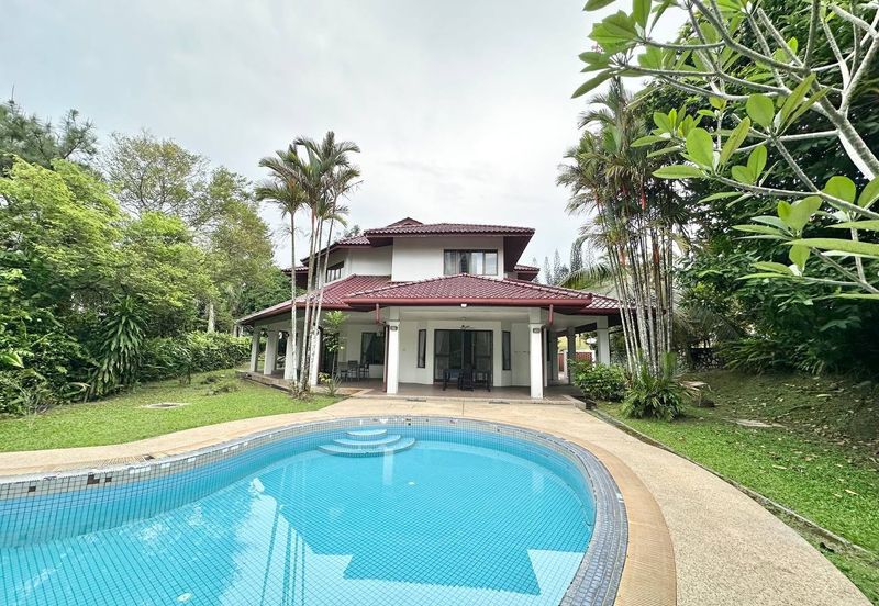 IOI Beverly Row @ IOI Resort City