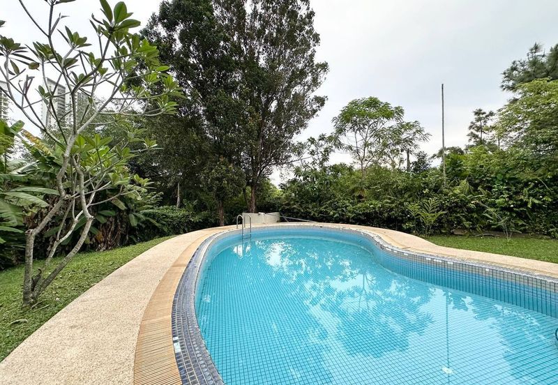 IOI Beverly Row @ IOI Resort City