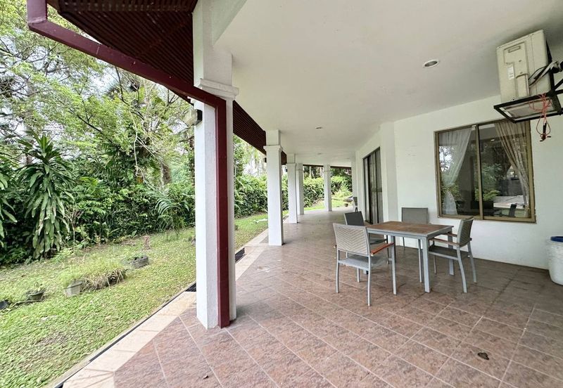 IOI Beverly Row @ IOI Resort City