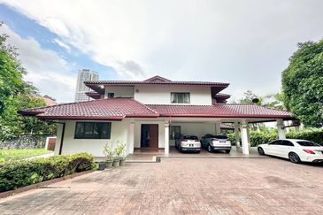 IOI Beverly Row @ IOI Resort City