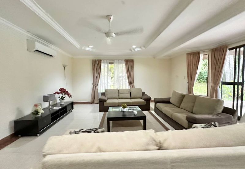 IOI Beverly Row @ IOI Resort City