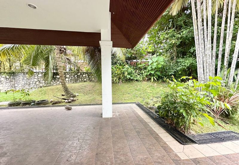 IOI Beverly Row @ IOI Resort City