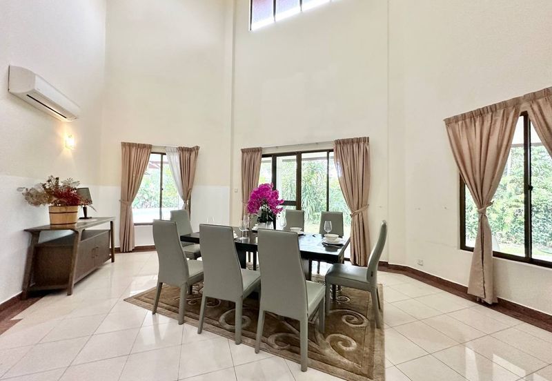 IOI Beverly Row @ IOI Resort City