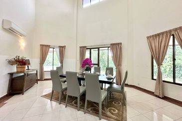 IOI Beverly Row @ IOI Resort City