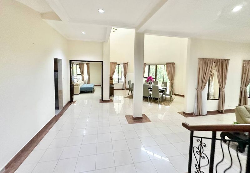 IOI Beverly Row @ IOI Resort City