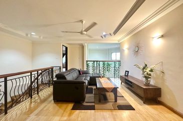 IOI Beverly Row @ IOI Resort City