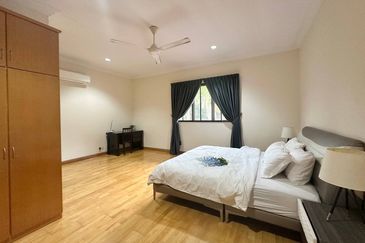 IOI Beverly Row @ IOI Resort City