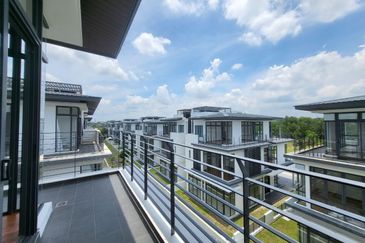 NEW HOUSE! [Freehold Individual Title] 3 Storey Semi-D 40'x80' @ Putrajaya