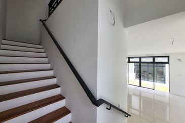 NEW HOUSE! [Freehold Individual Title] 3 Storey Semi-D 40'x80' @ Putrajaya