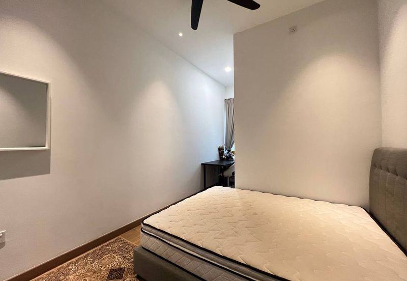 Elmina Green One @ City of Elmina