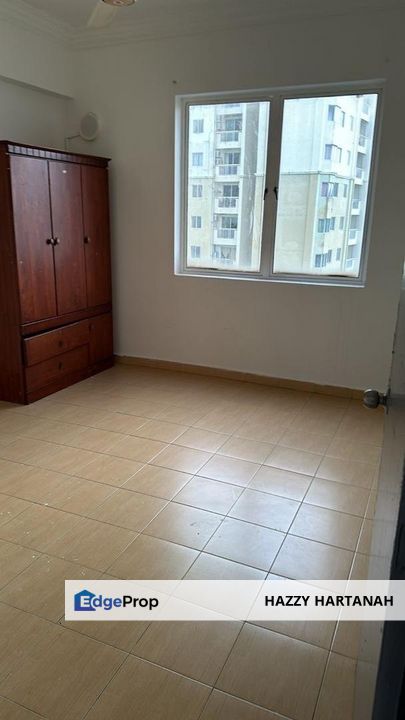 Duta Ria Condominiums, Jalan Dutamas Raya, Dutamas. Kuala Lumpur. Corner unit. Facing Segambut., Kuala Lumpur, Dutamas