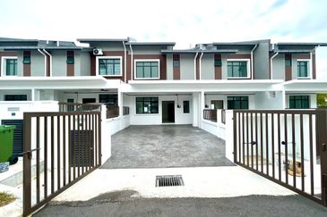 Iris @ Bandar Hillpark