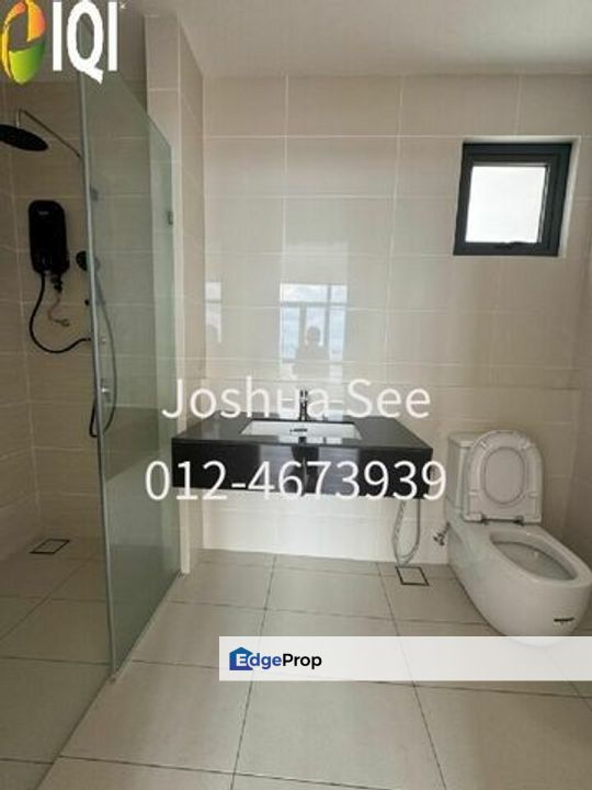 The Maple Residences, , 