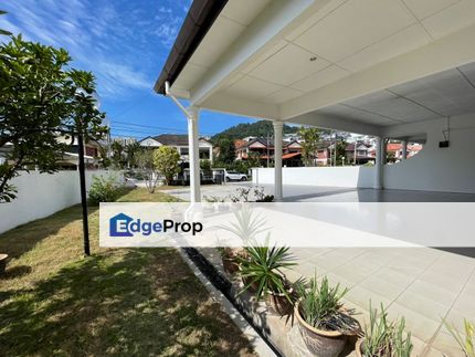 Lengkok kenari 5102sf selling 2.4m well maintain semi detached sungai ara , Penang, Sungai Ara