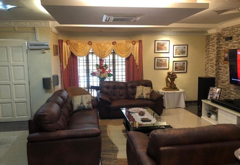 Puchong Perdana 27x65 fully Reno 250k with 5 room